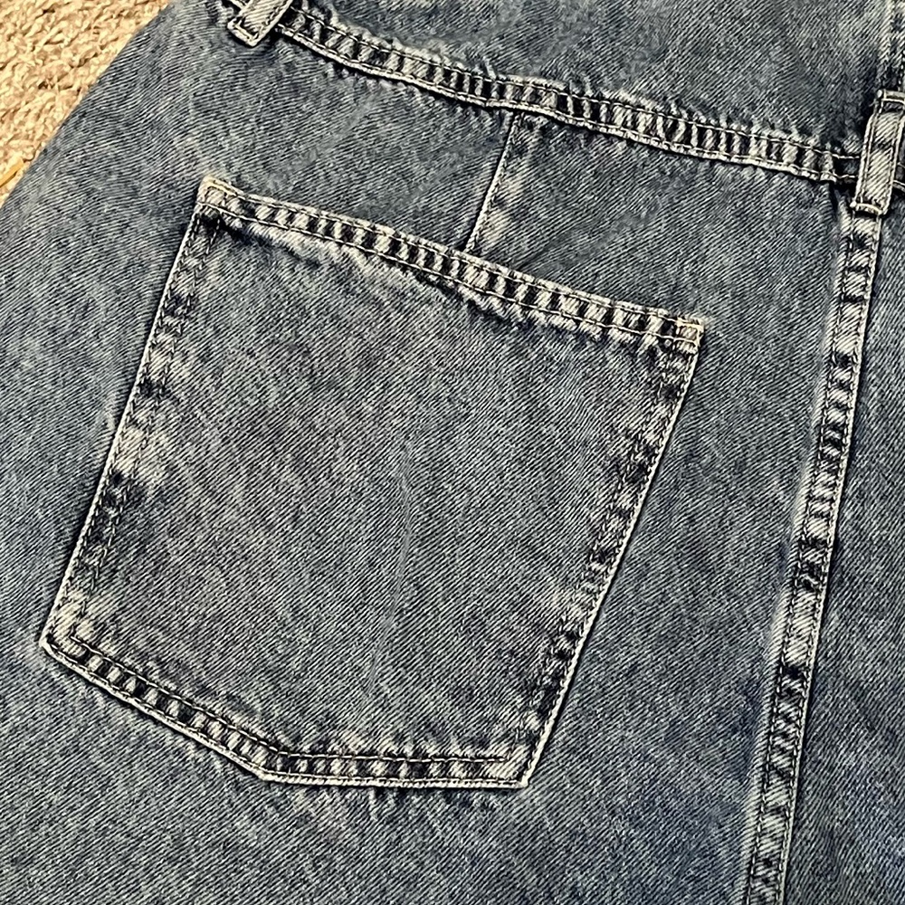 WE THE FREE Ziggy Blue Denim Women’s Overalls (size L) - Picture 10 of 15